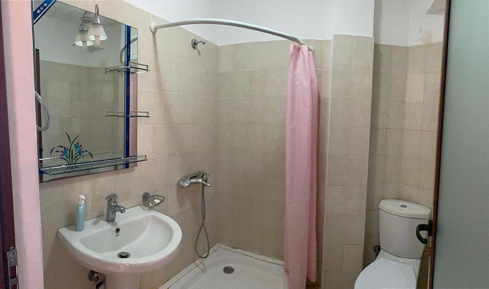 Kukesi Resort Azem Lini Zewnętrze zdjęcie