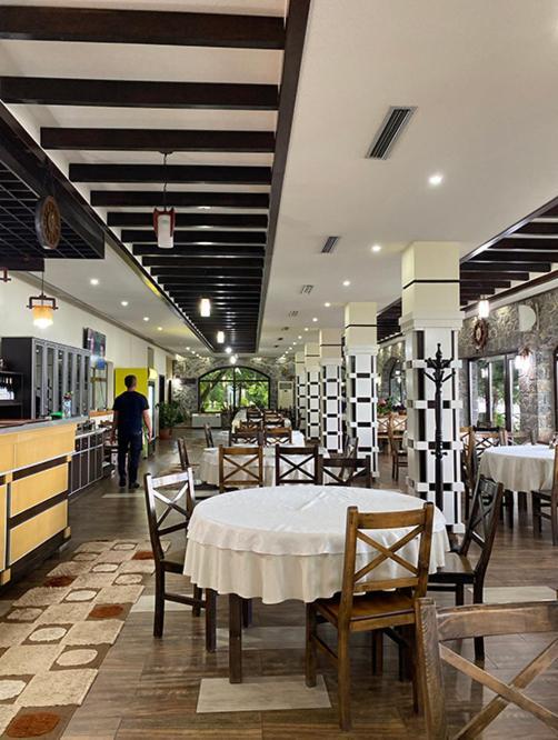 Kukesi Resort Azem Lini Zewnętrze zdjęcie