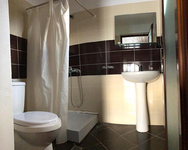 Kukesi Resort Azem Lini Zewnętrze zdjęcie